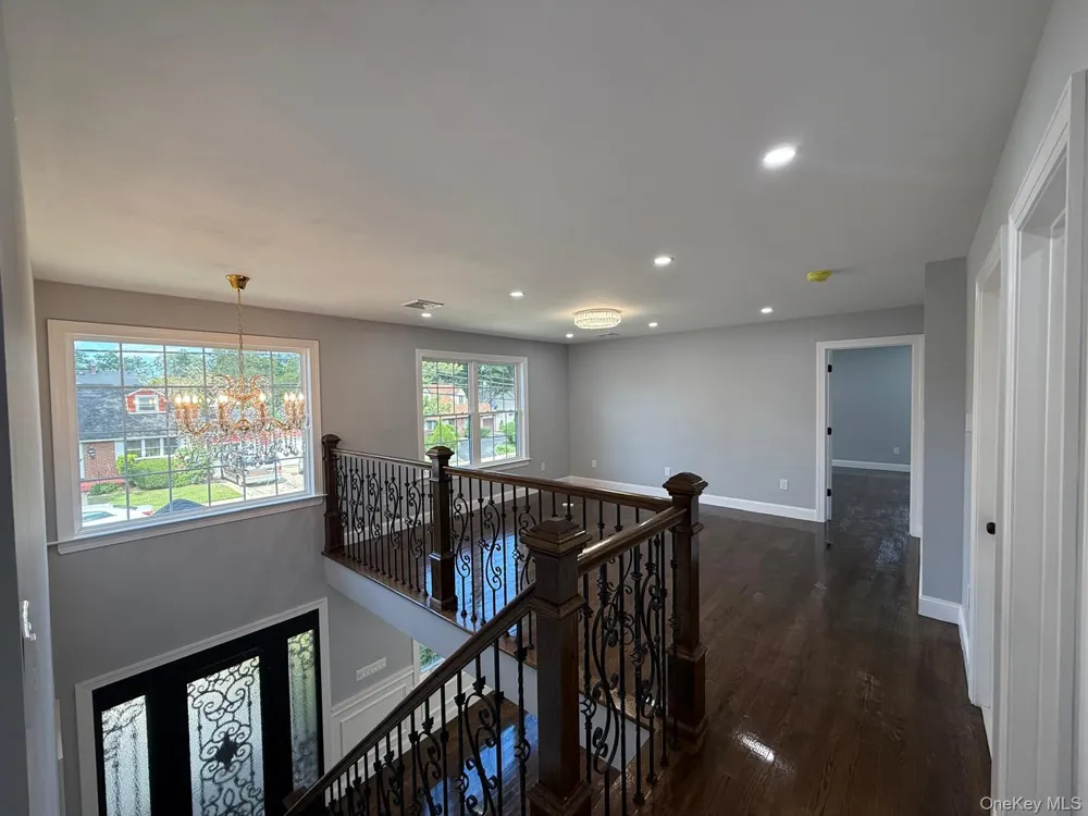 438 Von Elm Avenue East Meadow, NY 11554