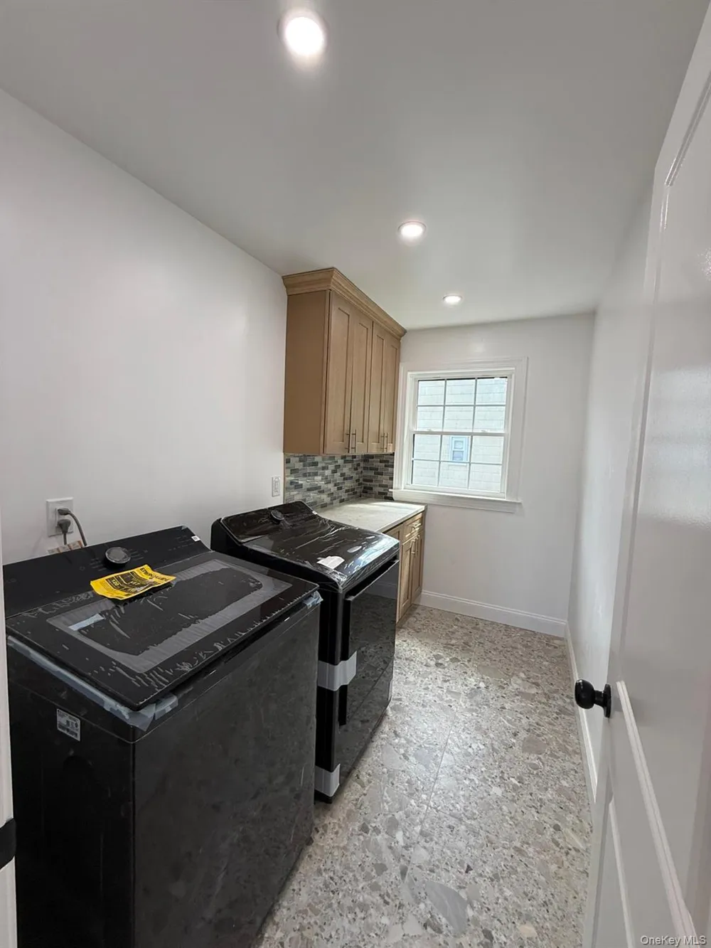 438 Von Elm Avenue East Meadow, NY 11554
