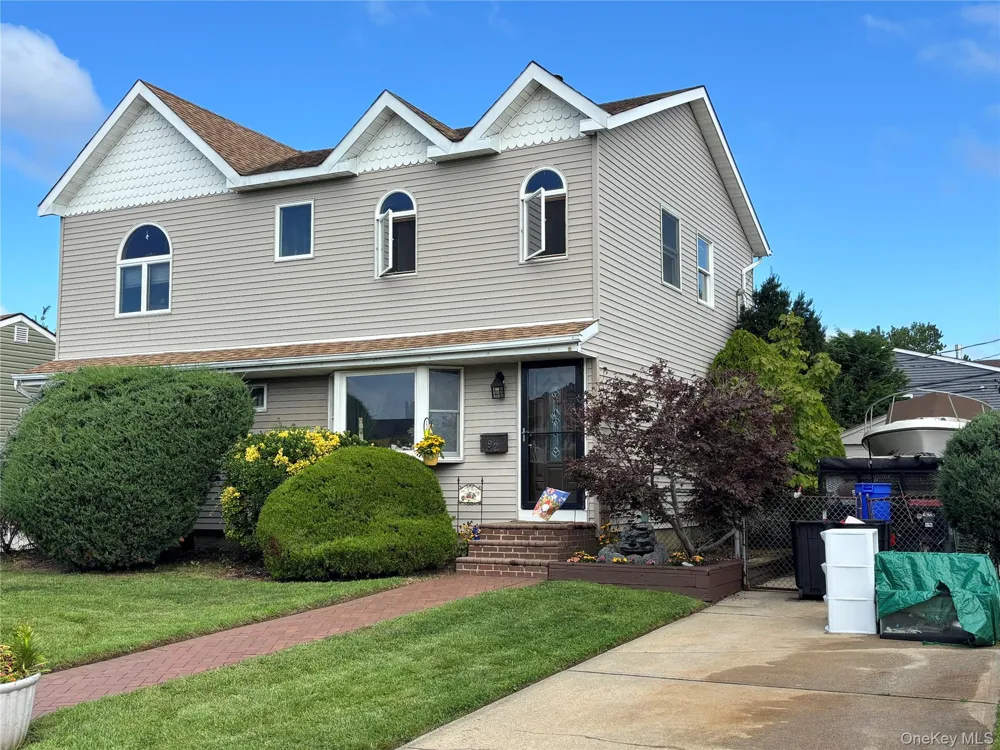 92 Van Buren Street Freeport, NY 11520