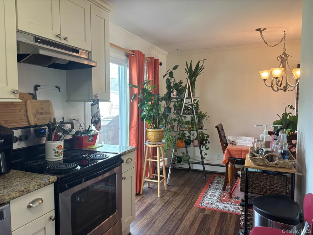 92 Van Buren Street Freeport, NY 11520