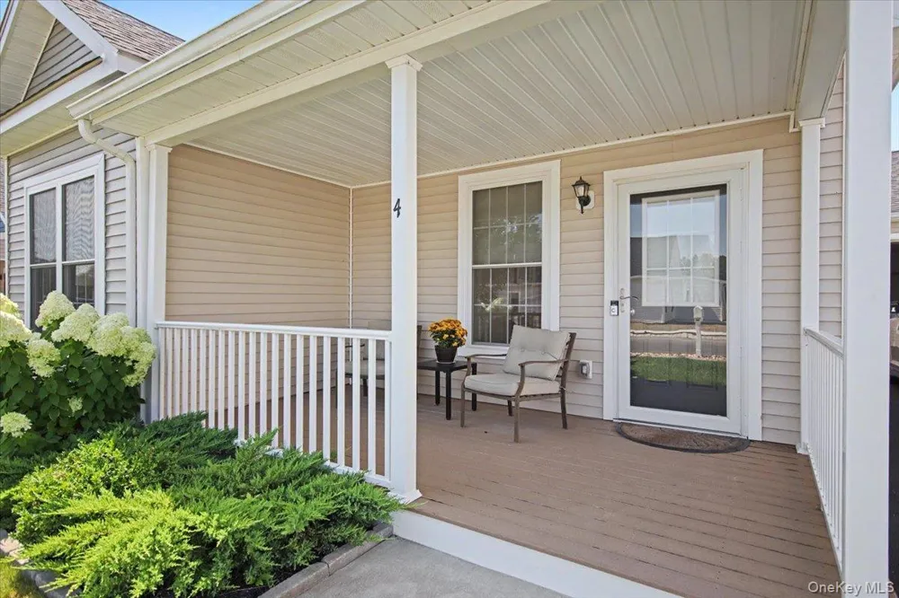 4 Alex Court Highland, NY 12528