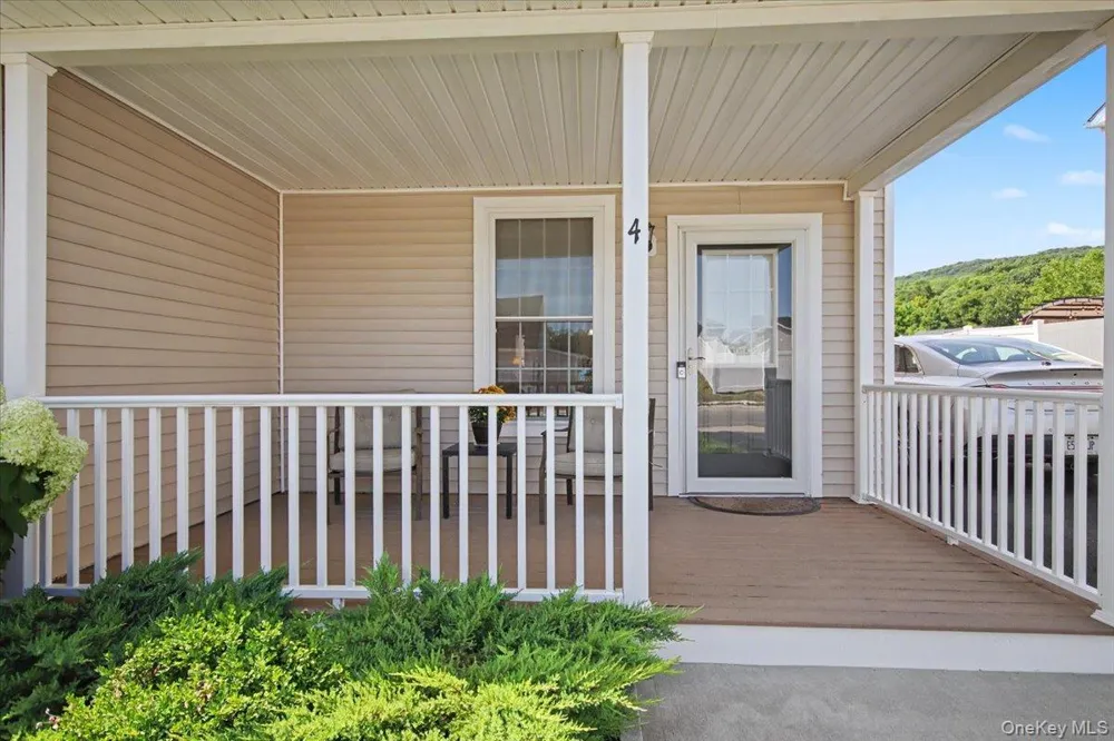 4 Alex Court Highland, NY 12528