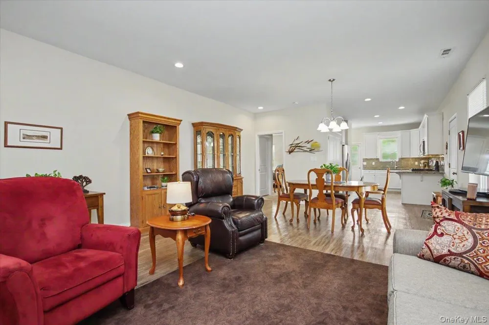 4 Alex Court Highland, NY 12528