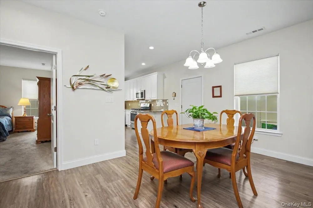4 Alex Court Highland, NY 12528