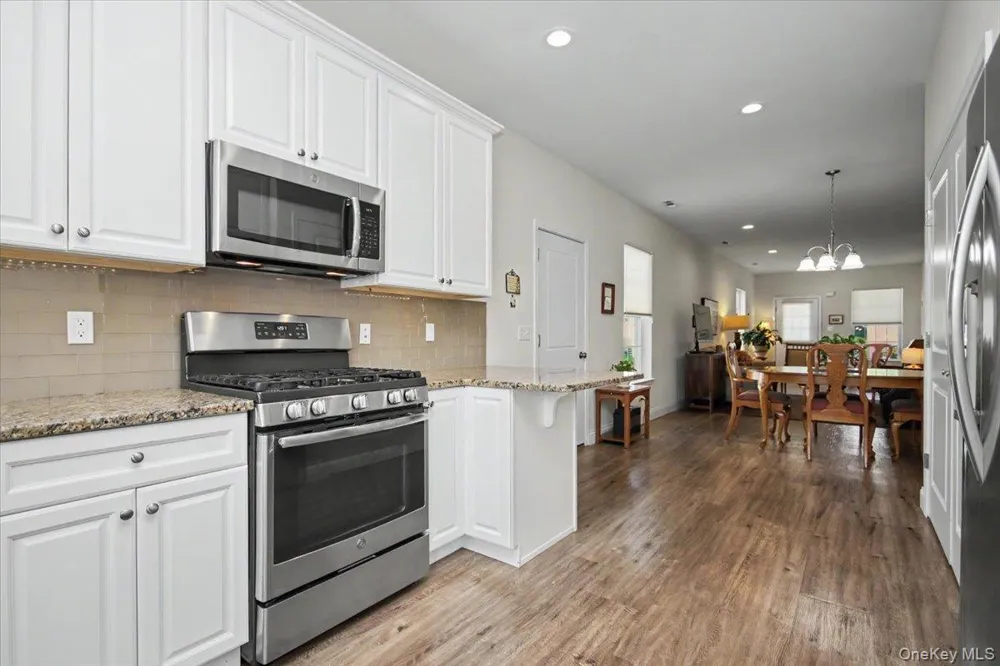 4 Alex Court Highland, NY 12528