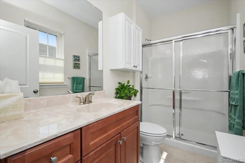 4 Alex Court Highland, NY 12528