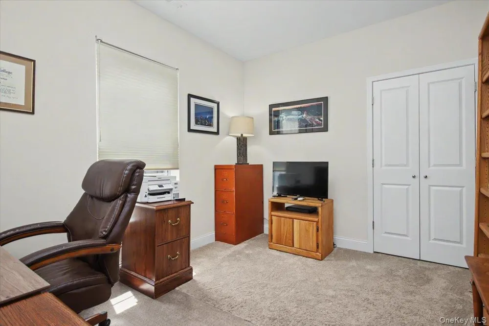 4 Alex Court Highland, NY 12528