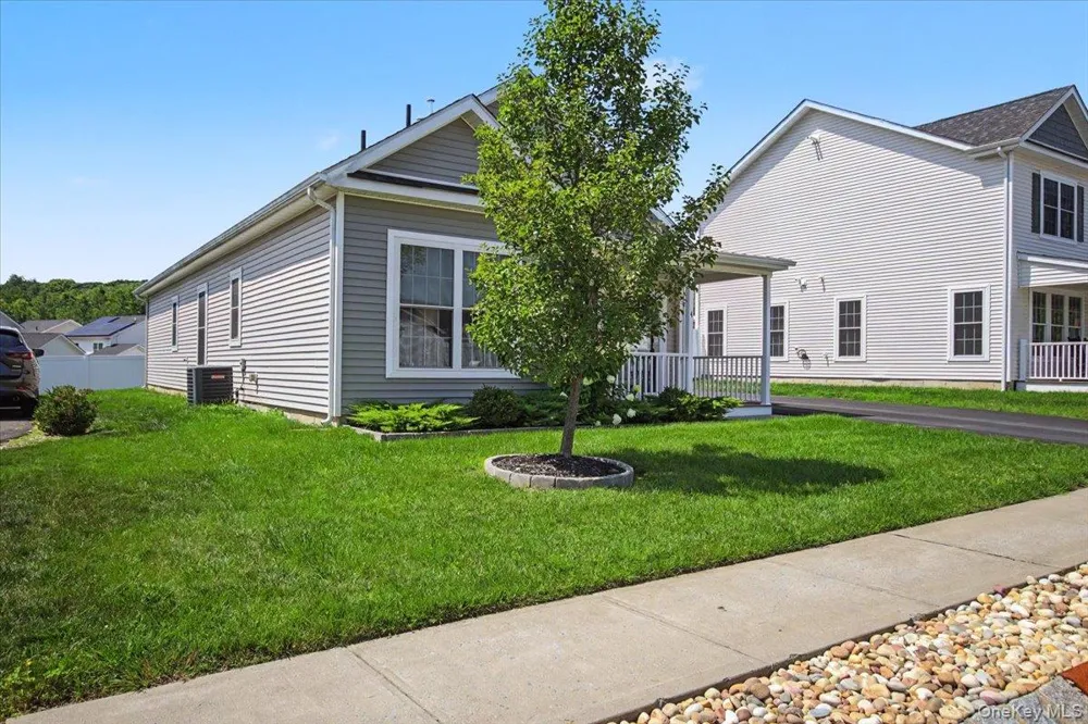 4 Alex Court Highland, NY 12528