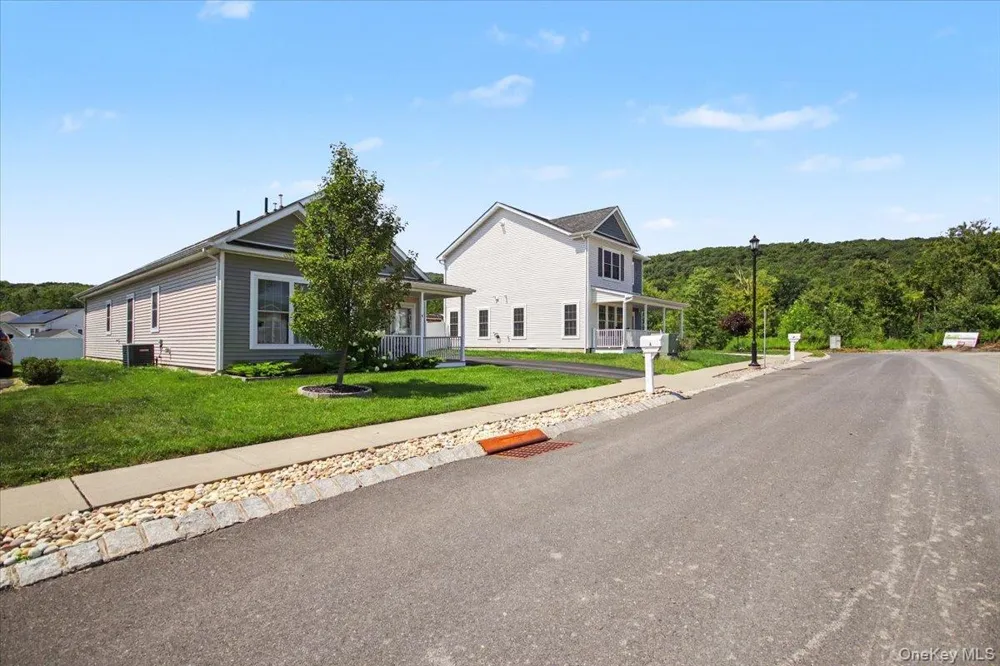 4 Alex Court Highland, NY 12528