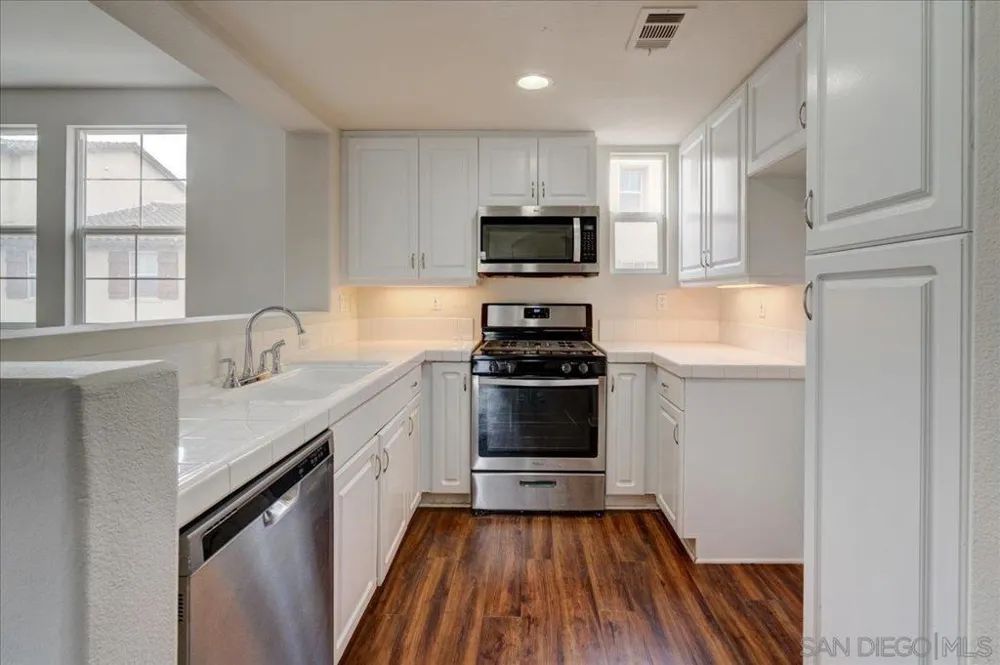 762 Castaway Cv San Diego, CA 92154