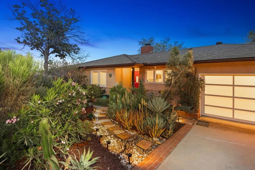 4413 Upland St La Mesa, CA 91941