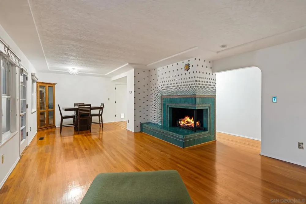 4413 Upland St La Mesa, CA 91941