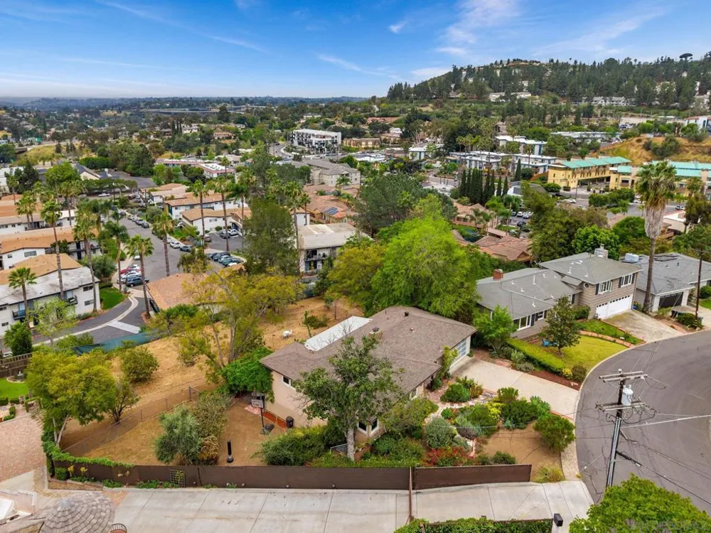 4413 Upland St La Mesa, CA 91941