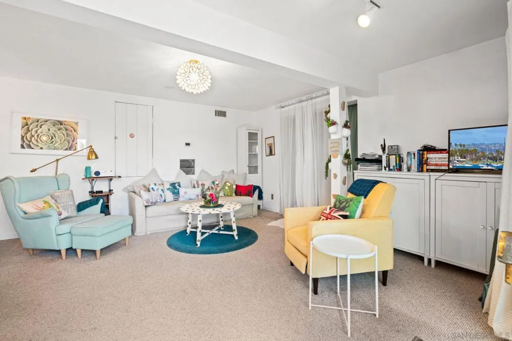 4413 Upland St La Mesa, CA 91941