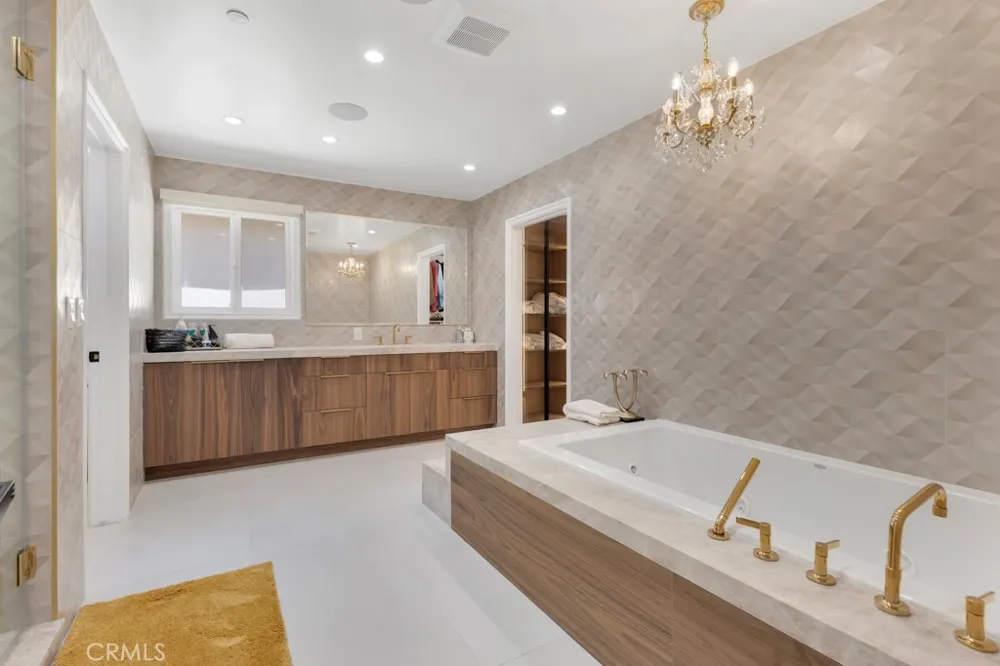 2051 Greencastle Way Oxnard, CA 93035