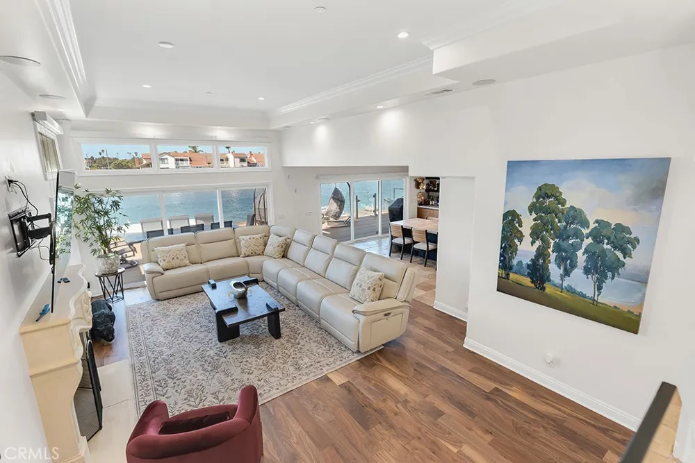 2051 Greencastle Way Oxnard, CA 93035