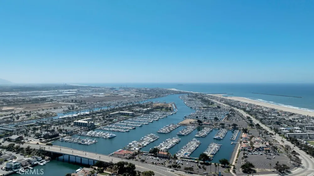 2051 Greencastle Way Oxnard, CA 93035