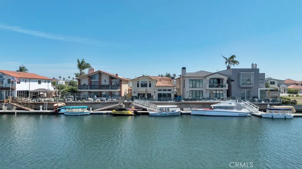 2051 Greencastle Way Oxnard, CA 93035
