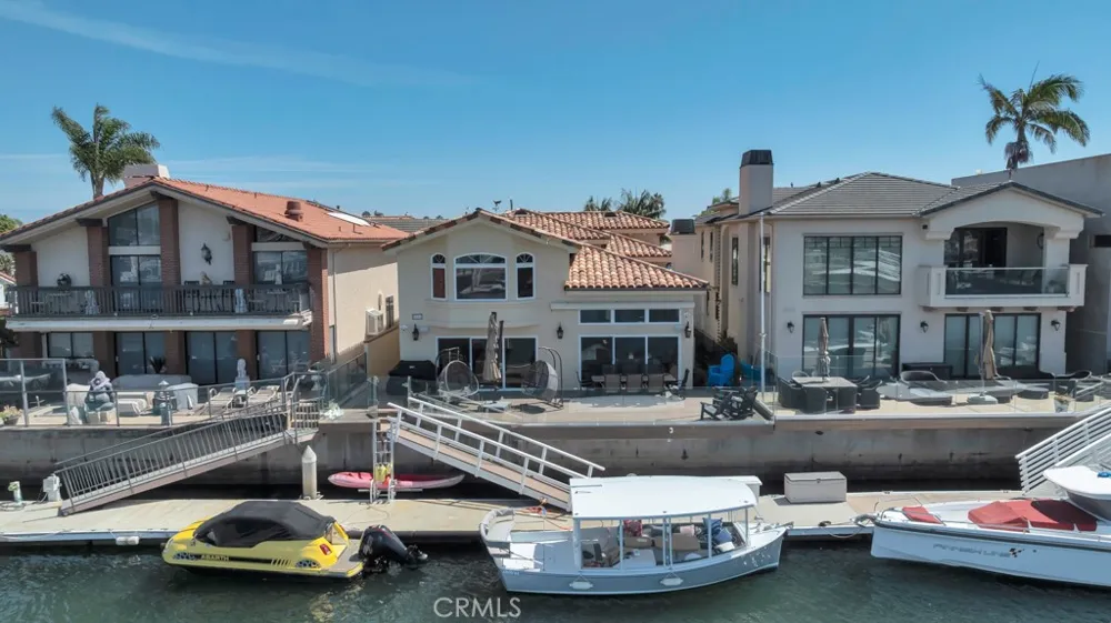 2051 Greencastle Way Oxnard, CA 93035