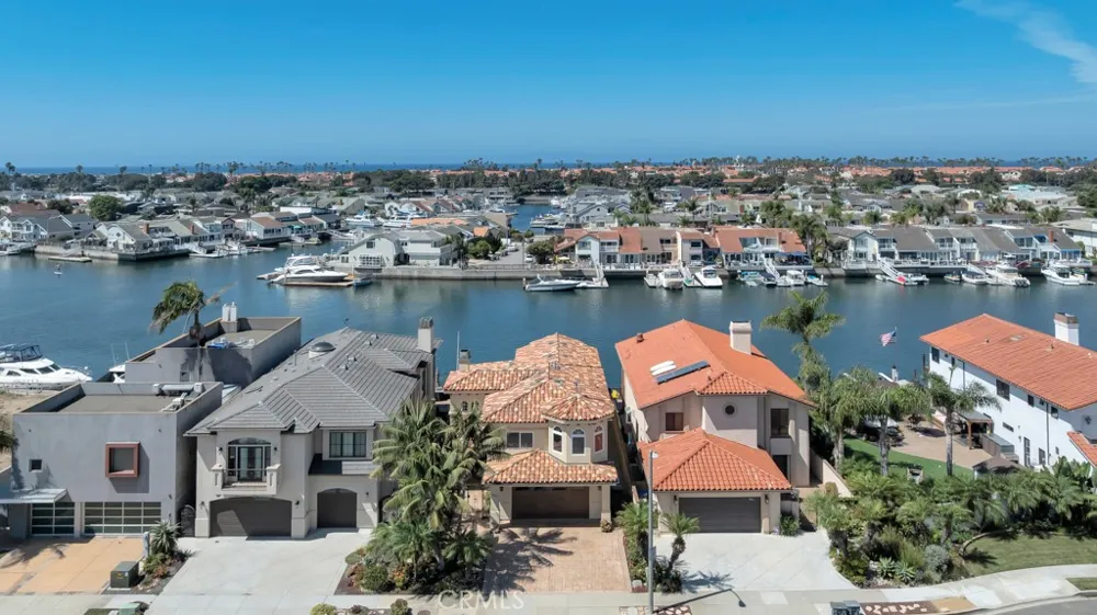 2051 Greencastle Way Oxnard, CA 93035