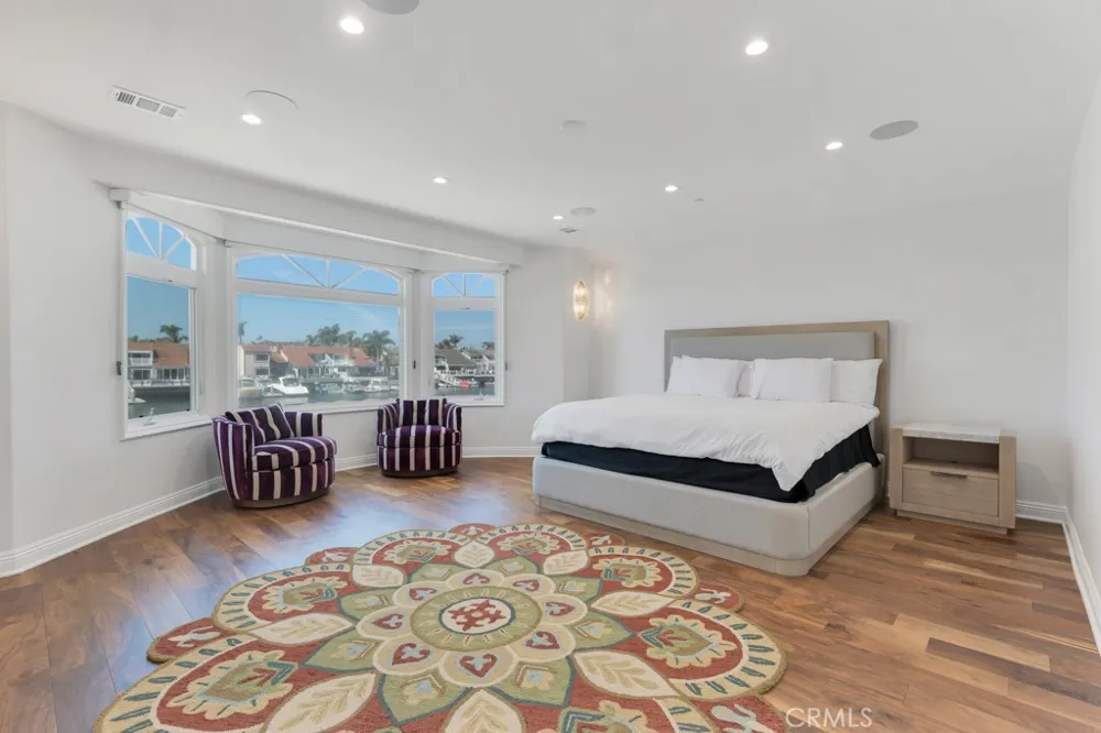 2051 Greencastle Way Oxnard, CA 93035