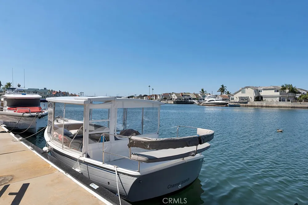 2051 Greencastle Way Oxnard, CA 93035