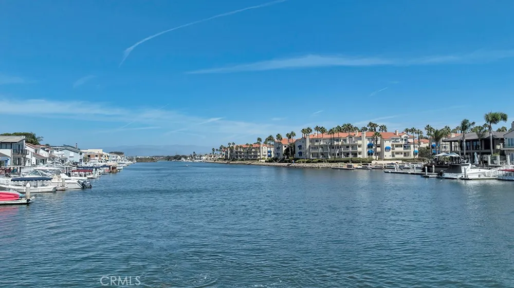 2051 Greencastle Way Oxnard, CA 93035