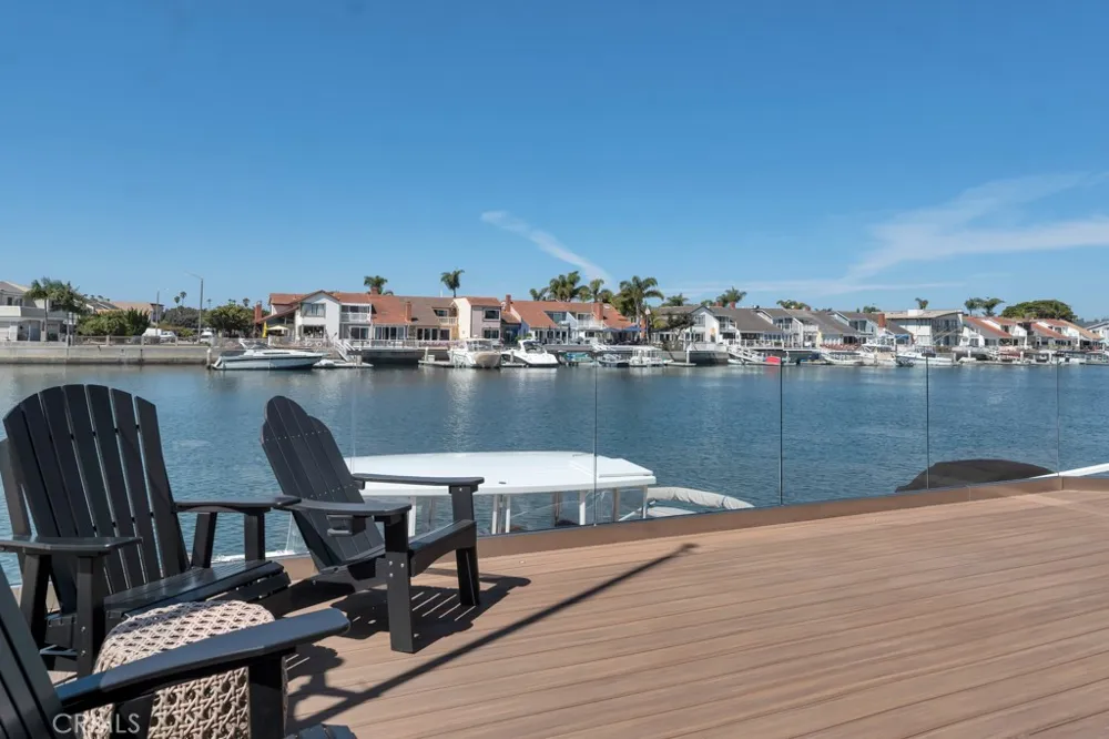 2051 Greencastle Way Oxnard, CA 93035