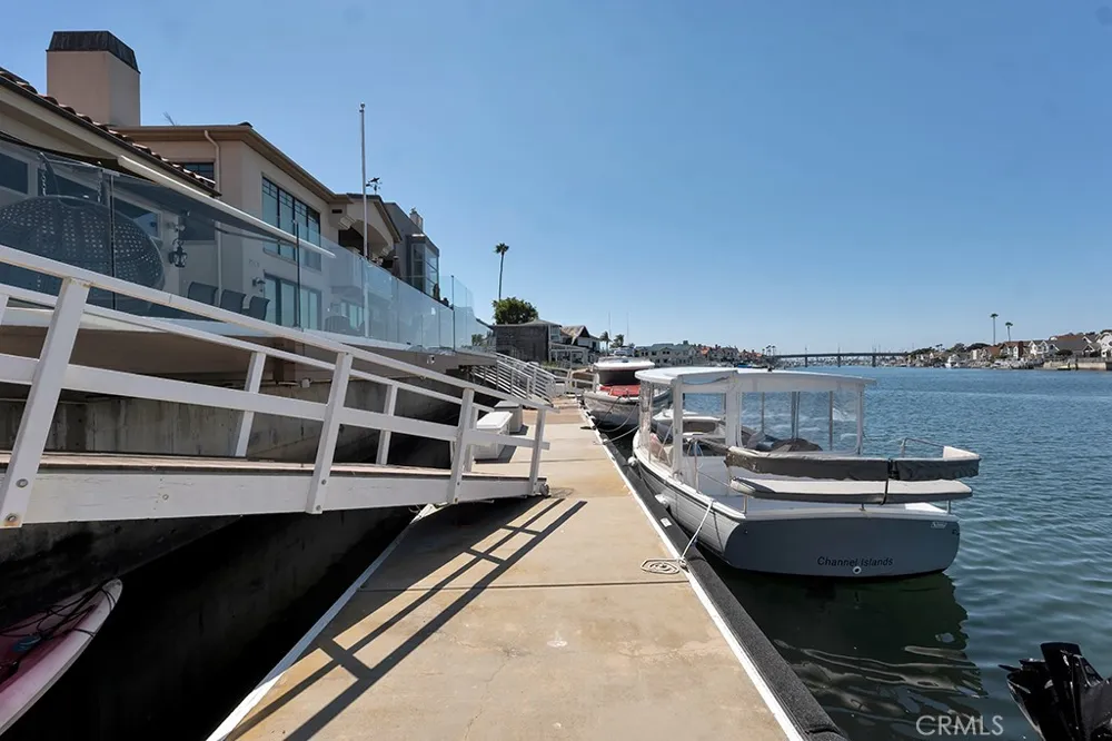2051 Greencastle Way Oxnard, CA 93035