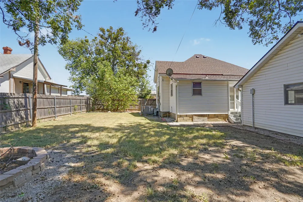 422 S Poplar Street Sapulpa, OK 74066