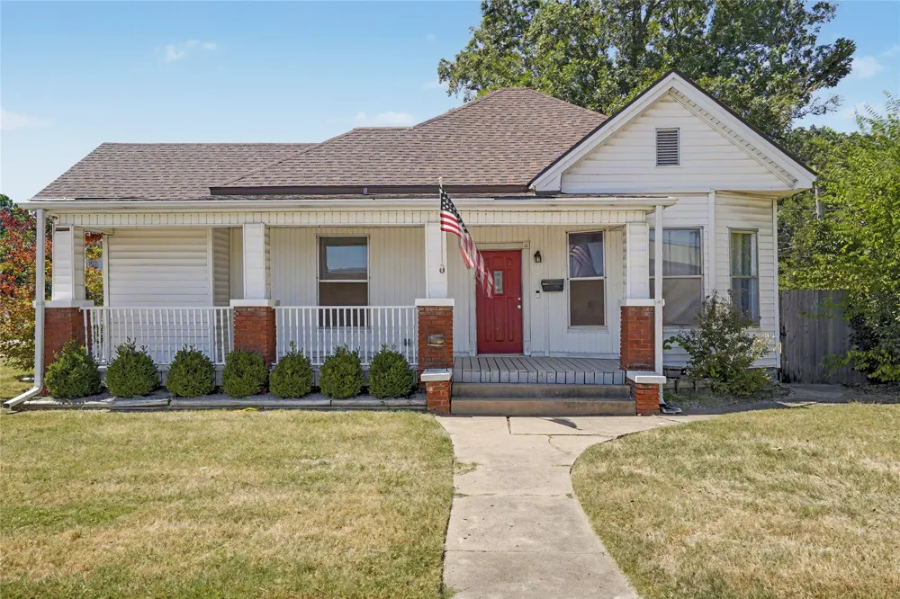 422 S Poplar Street Sapulpa, OK 74066