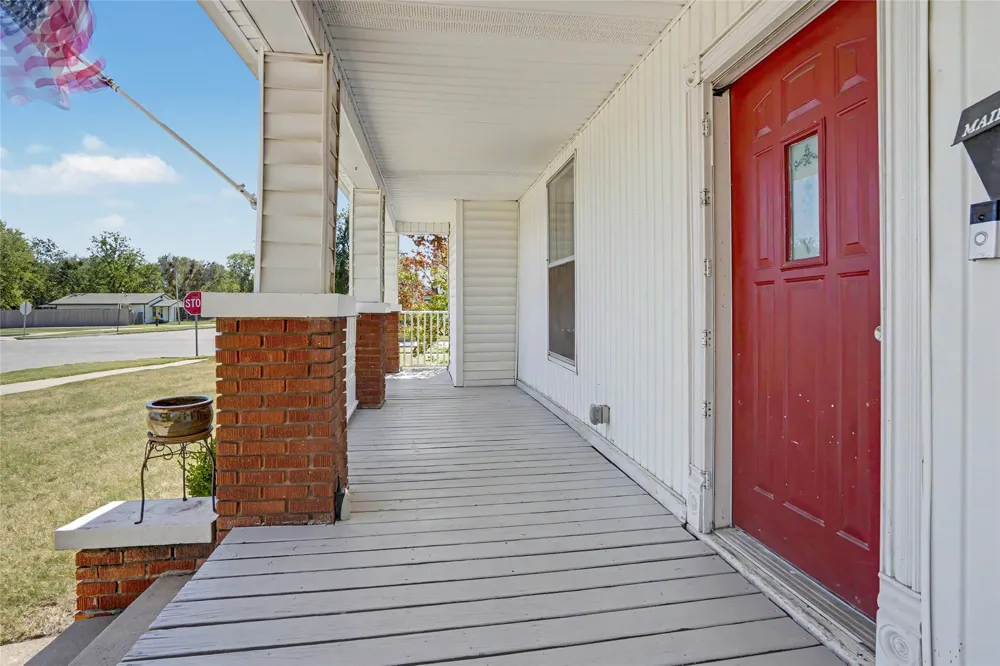 422 S Poplar Street Sapulpa, OK 74066