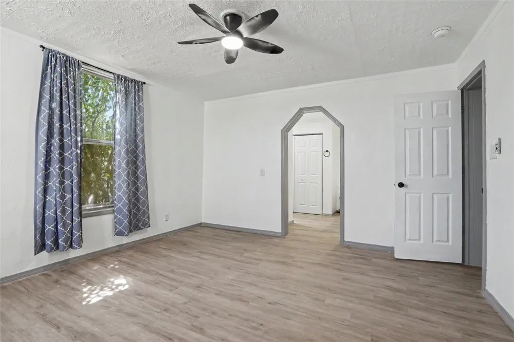 422 S Poplar Street Sapulpa, OK 74066