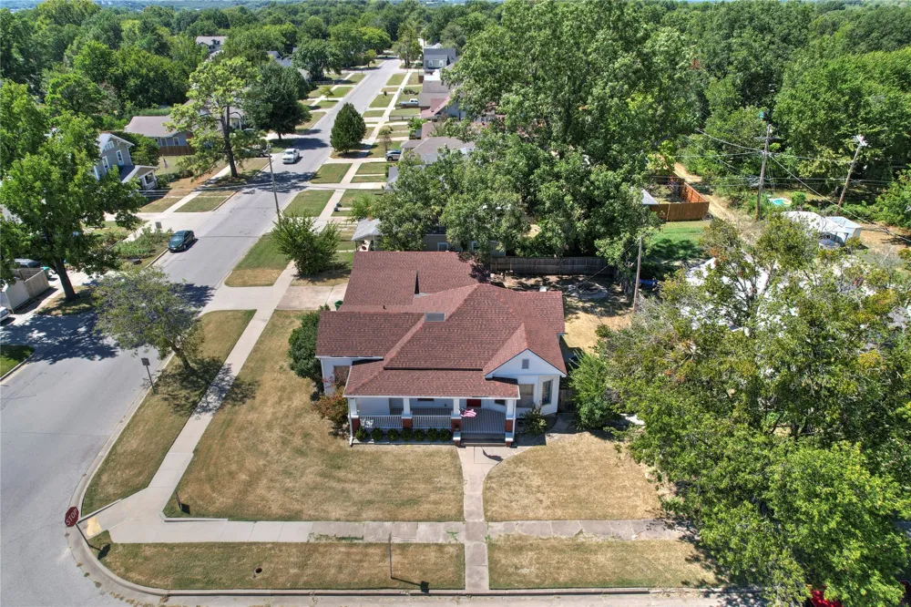 422 S Poplar Street Sapulpa, OK 74066
