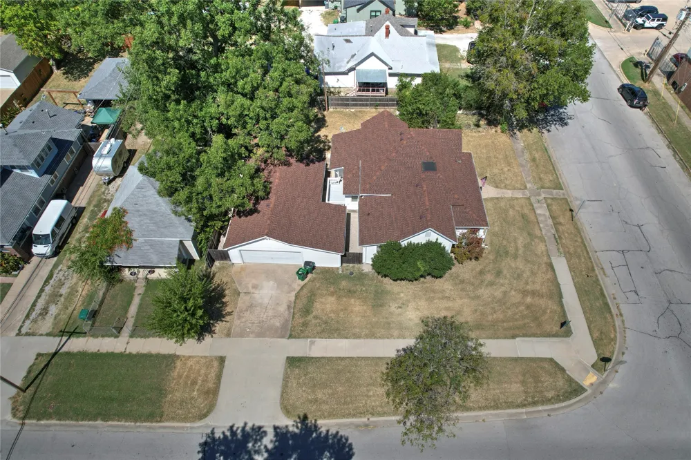 422 S Poplar Street Sapulpa, OK 74066