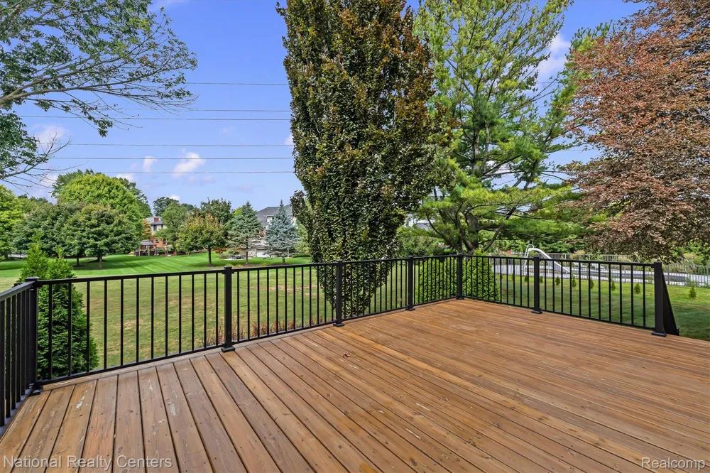 54239 Talon Court Shelby Charter Township, MI 48315
