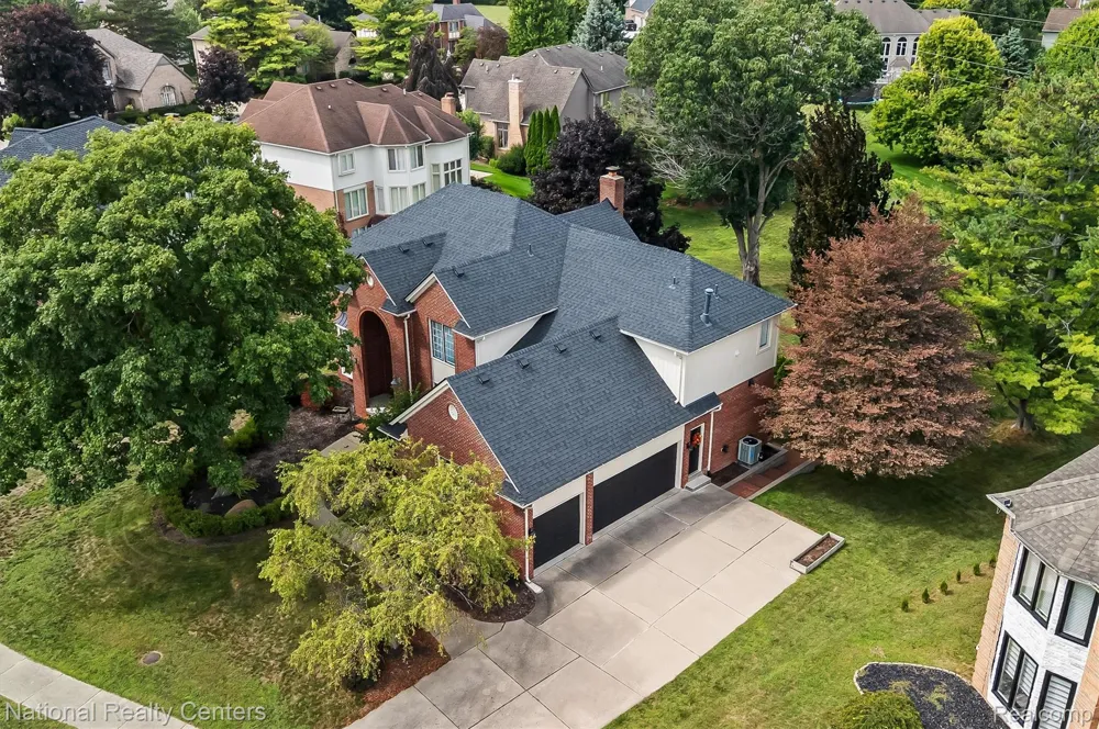 54239 Talon Court Shelby Charter Township, MI 48315