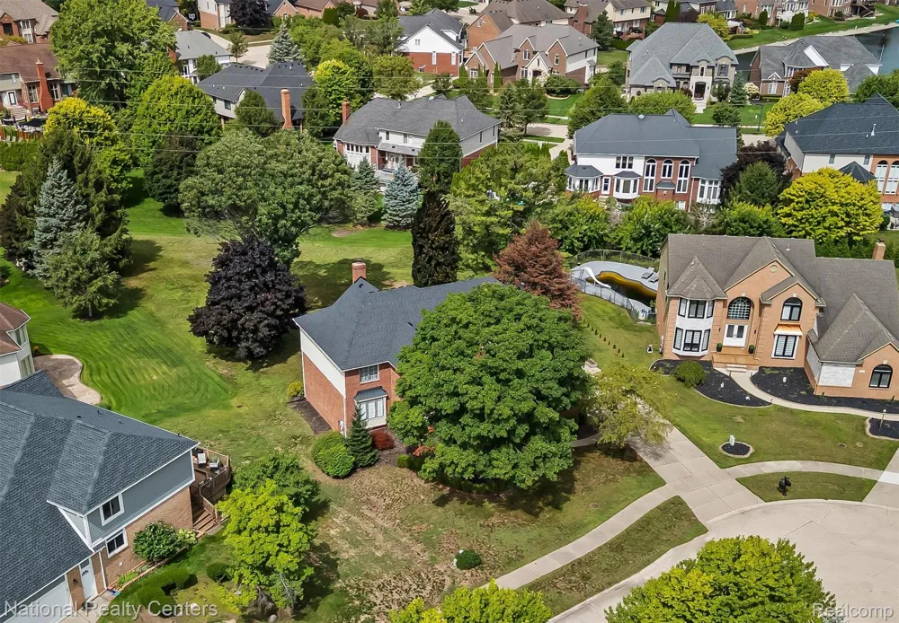 54239 Talon Court Shelby Charter Township, MI 48315