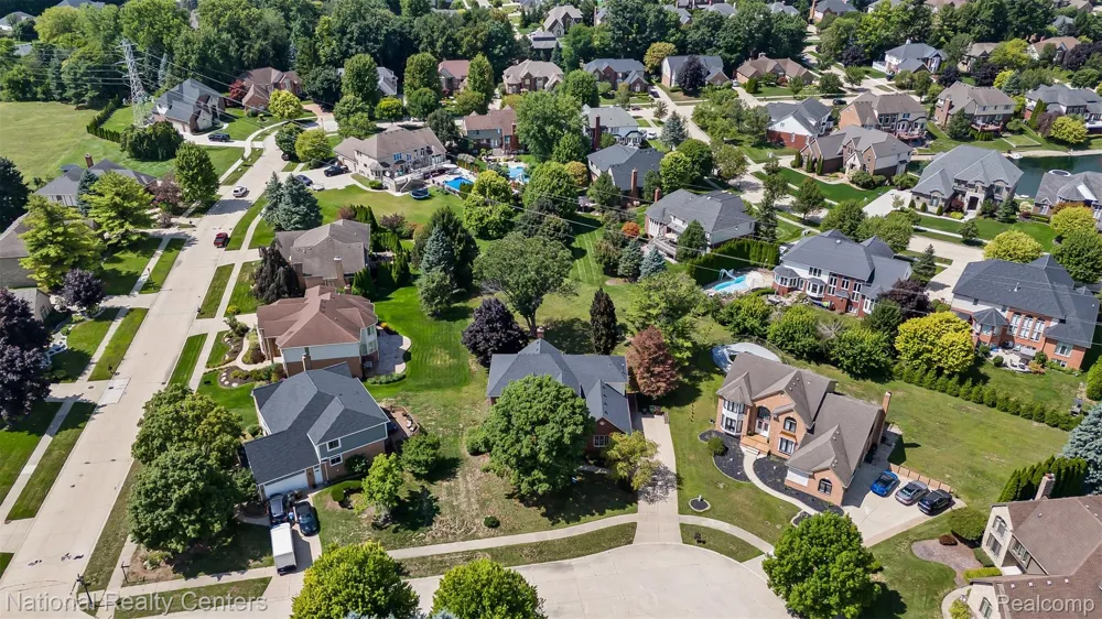 54239 Talon Court Shelby Charter Township, MI 48315