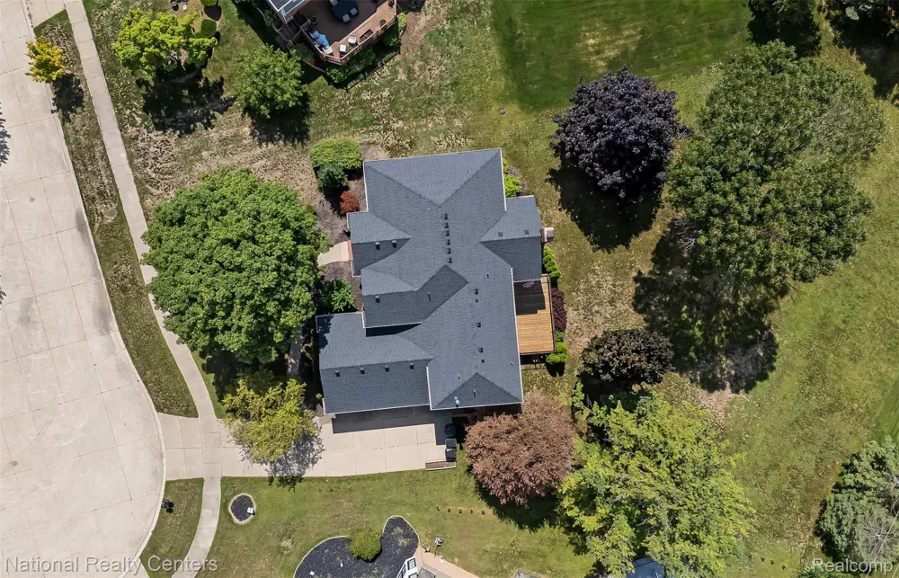 54239 Talon Court Shelby Charter Township, MI 48315