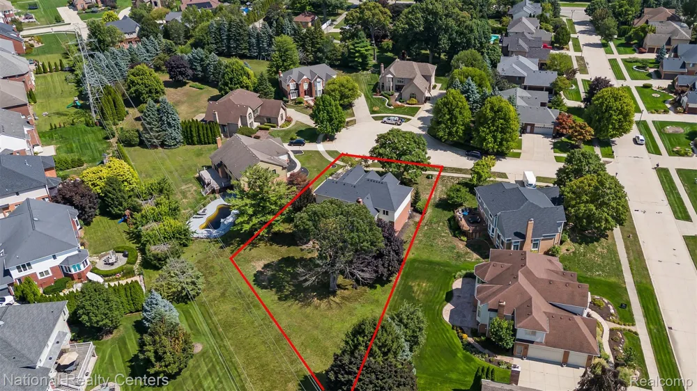 54239 Talon Court Shelby Charter Township, MI 48315
