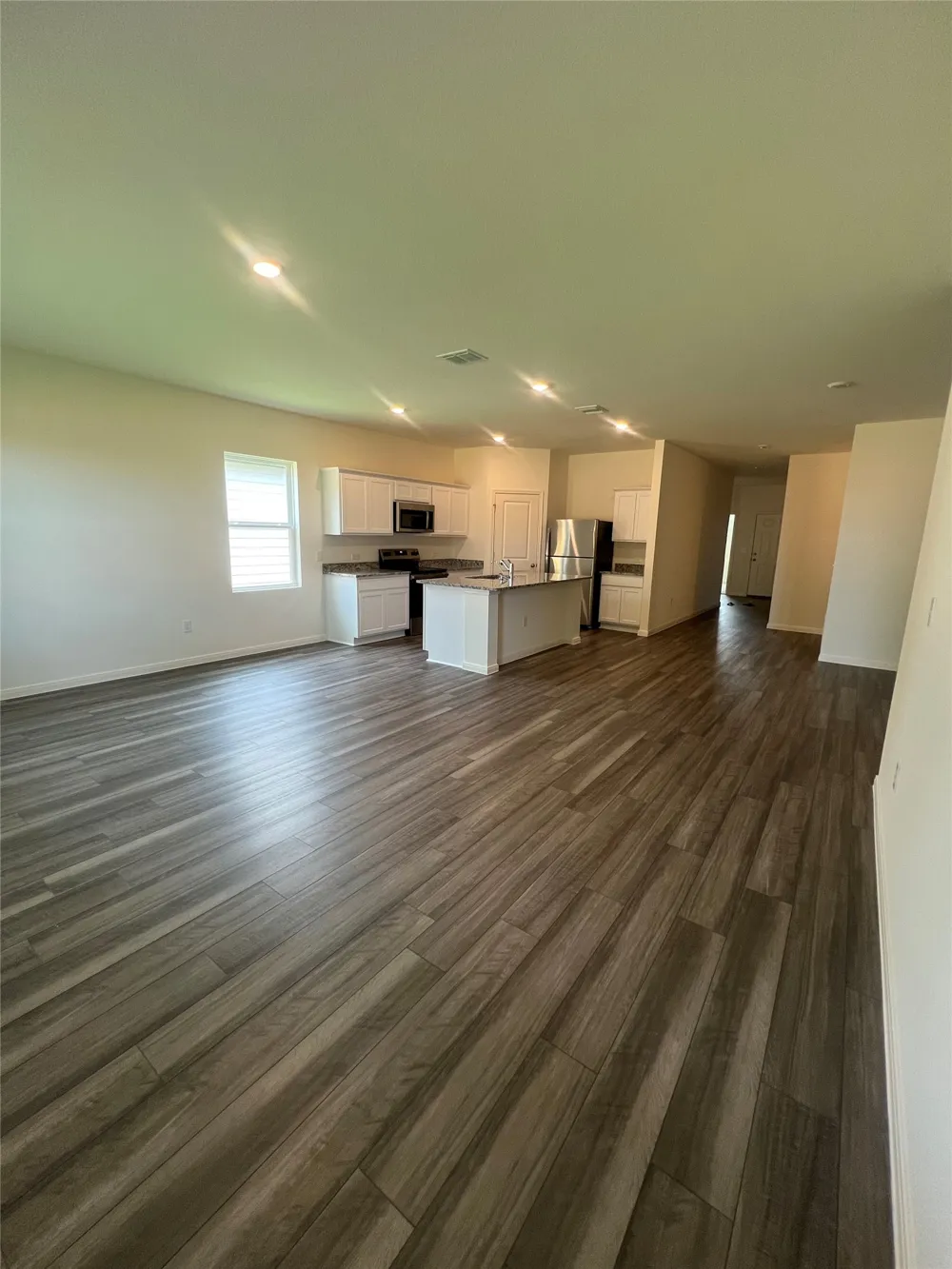 341 Sieders St. Street Taylor, TX 76574