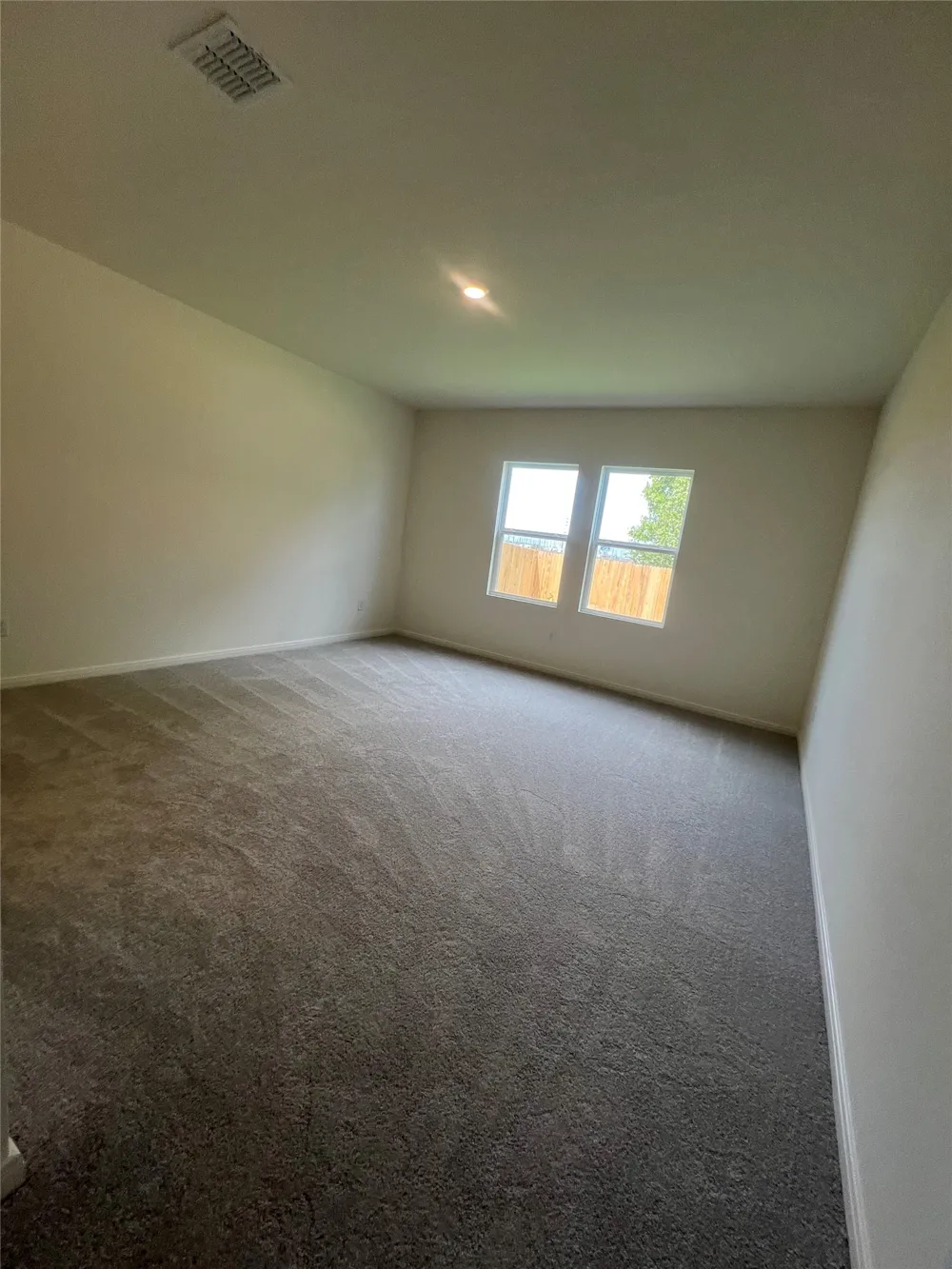 341 Sieders St. Street Taylor, TX 76574
