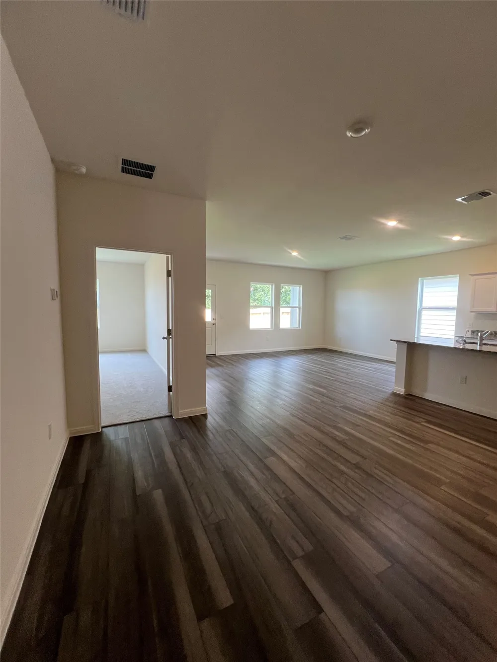 341 Sieders St. Street Taylor, TX 76574