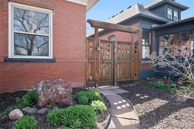 328 S Lincoln Street Denver, CO 80209