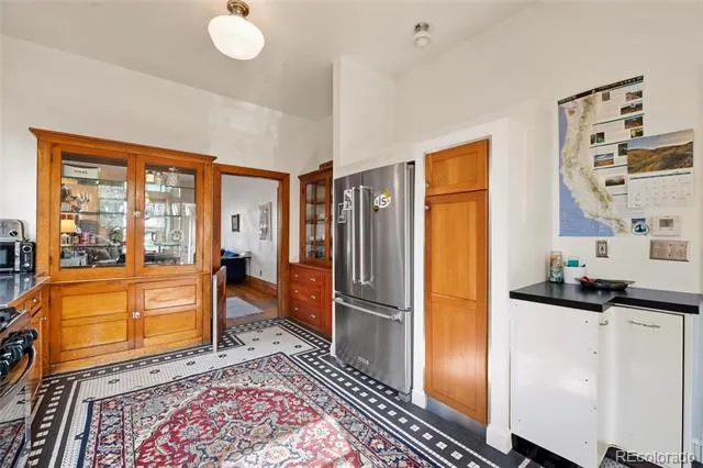 328 S Lincoln Street Denver, CO 80209