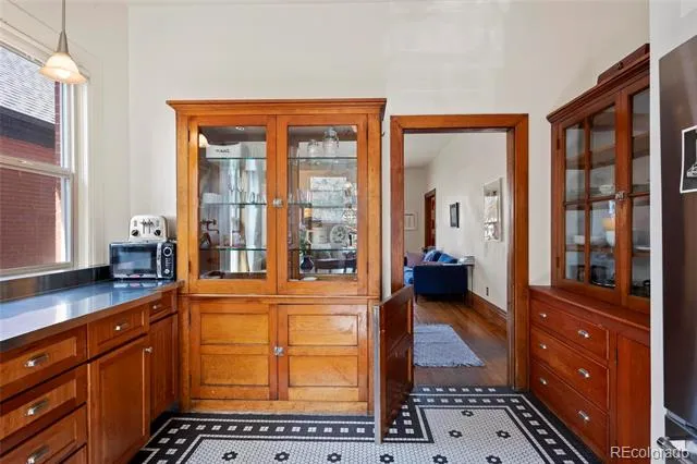 328 S Lincoln Street Denver, CO 80209