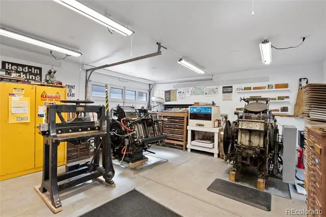 328 S Lincoln Street Denver, CO 80209