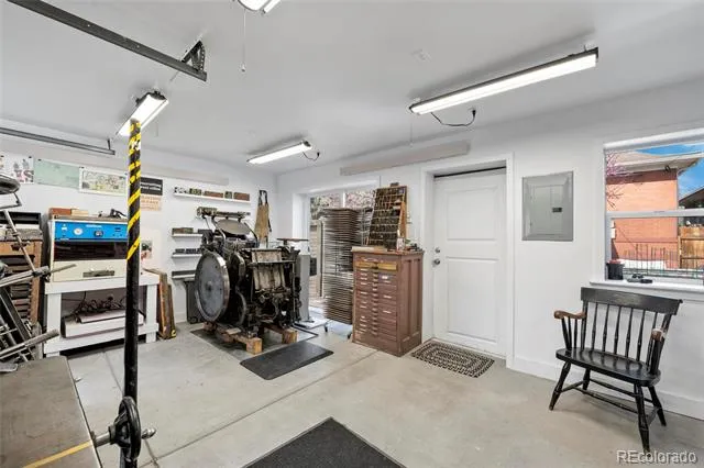 328 S Lincoln Street Denver, CO 80209