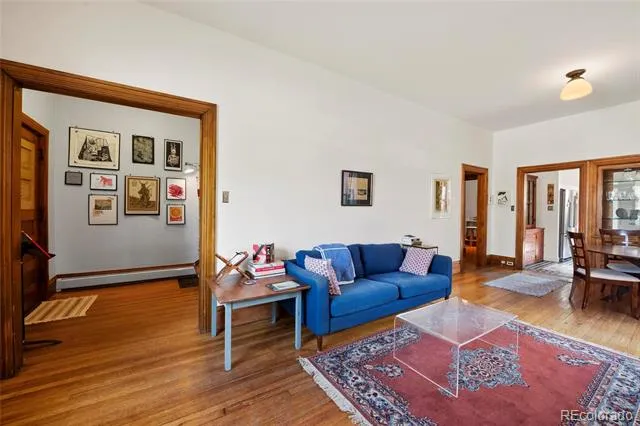 328 S Lincoln Street Denver, CO 80209